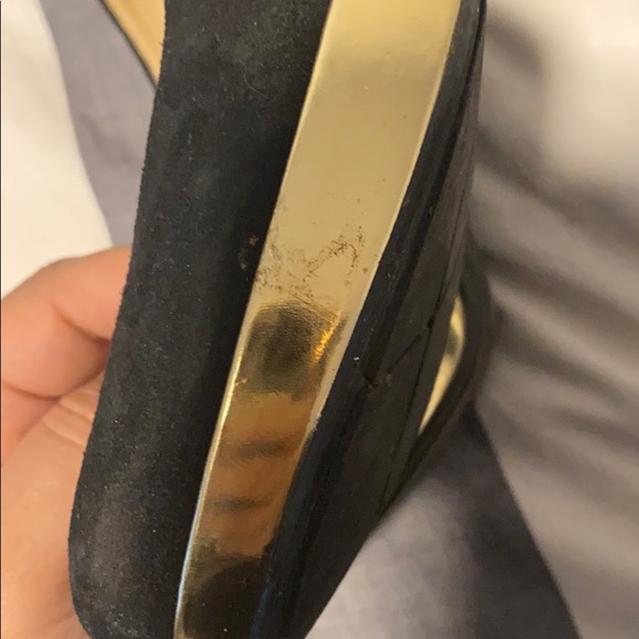 Marc fisher heels with gold trim - Picture 3 of 3